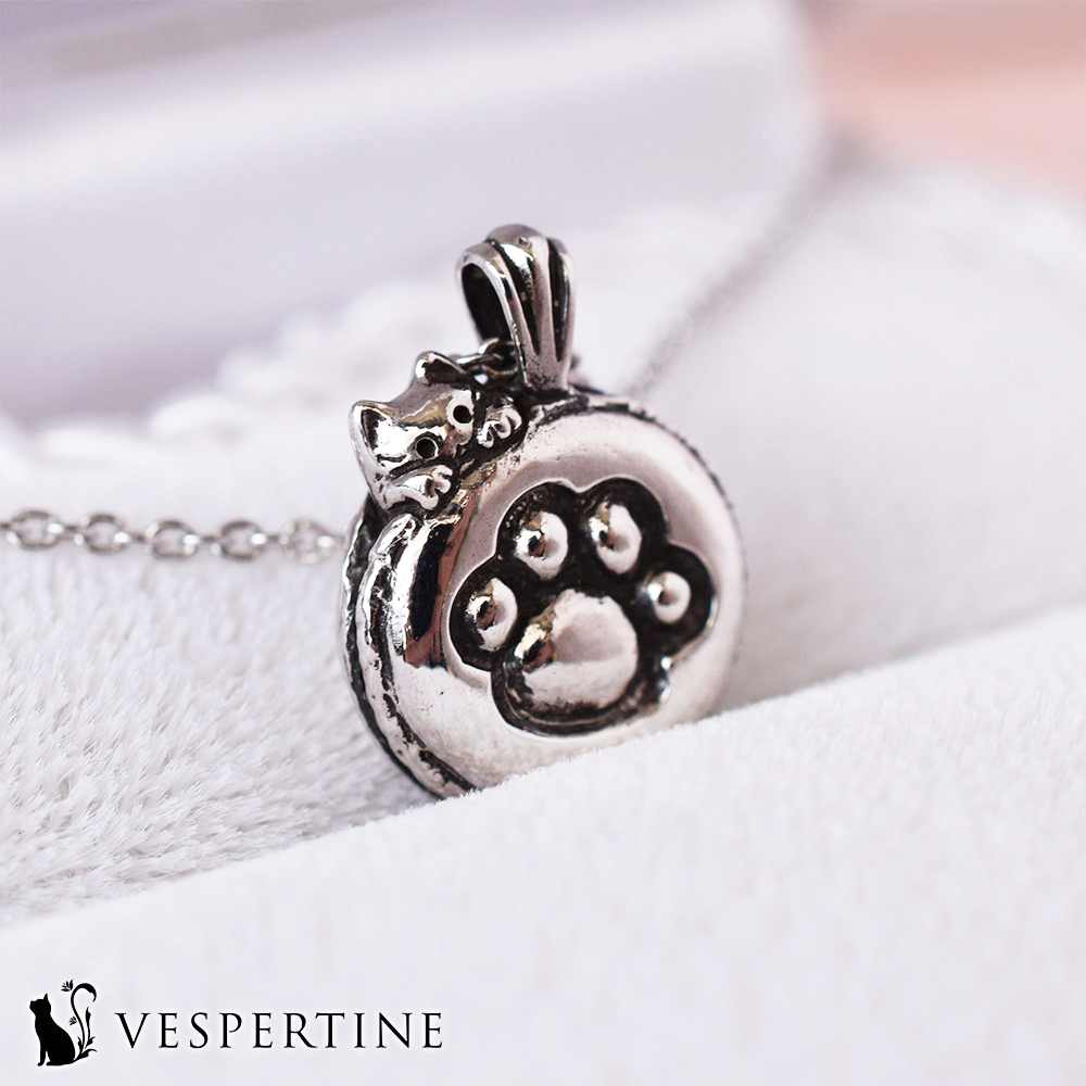 肉球ネックレス